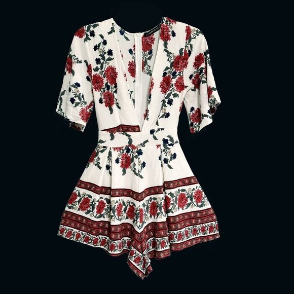 HAUTE ROUGE Short Sleeve Deep V Short Romper Ivory with Red Floral Size M - Picture 1 of 8